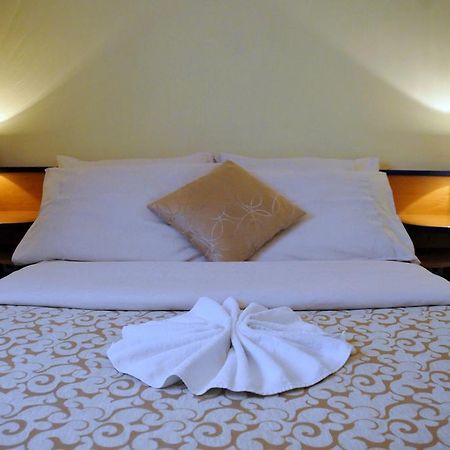 Hotel Galerija Zagreb Habitación foto